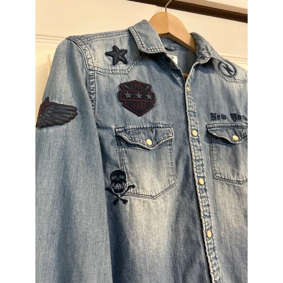 Express Denim Style Patch Shirt with Pearly Snaps - Picture 5 of 5